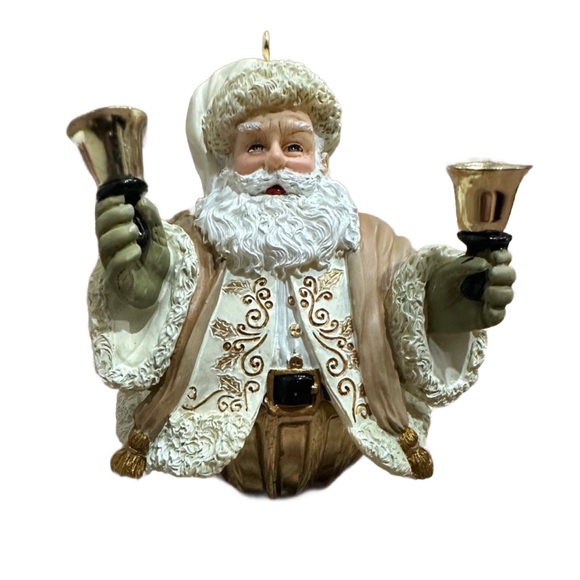 Hallmark Christmas ornament - Picture 1 of 11